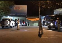 Nghi án người đàn ông nổ súng s.át h.ại bạn gái tại nhà riêng