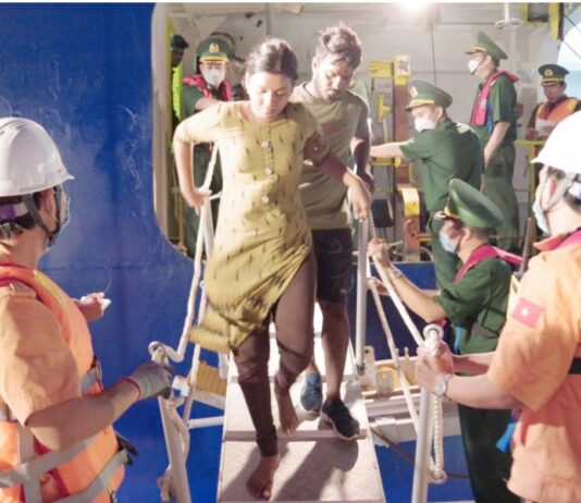 305 người nước ngoài gặp nạn trên biển được đưa vào Vũng Tàu