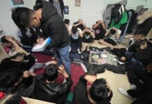 Đột kích sới bạc, bắt quả tang hàng chục con bạc “khát nước”