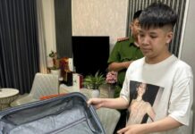 “Tú ông” điều hành đường dây diễn viên, ca sĩ b.án d.â.m hoảng loạn, cắn cảnh sát khi bị bắt