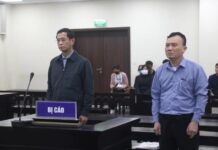 Thùng bia hơn 1 tỉ đồng trong phiên tòa xét xử cựu giám đốc CDC Hà Nội