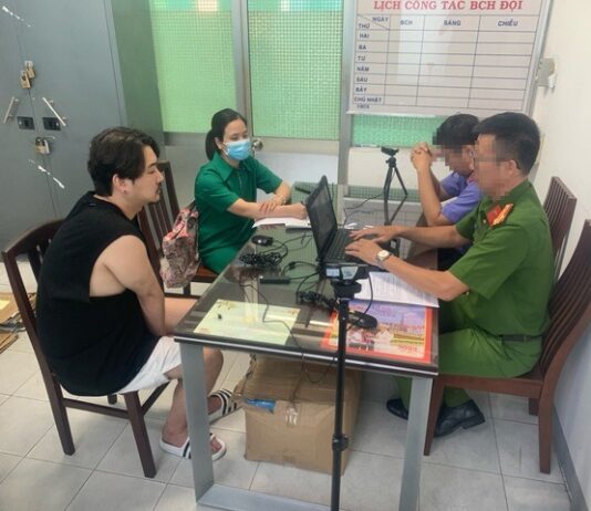 Bắt quả tang 10 cô gái trẻ bán d.â.m trong khách sạn, căn hộ cao cấp