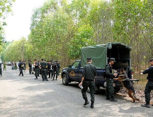 Hơn 100 cảnh sát vây bắt nghi can bỏ trốn ở Bình Phước