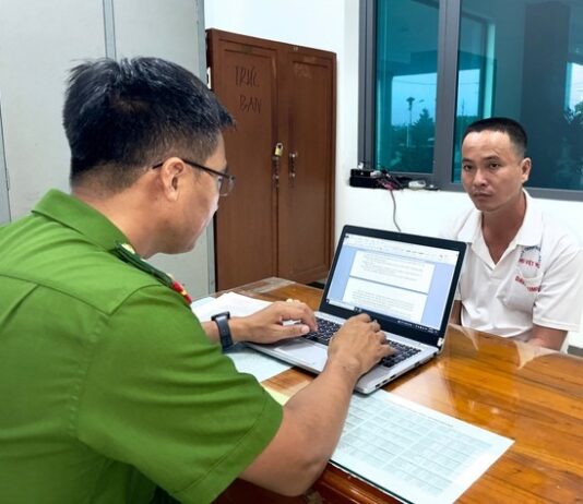 Người đàn ông ở Hà Nội sập bẫy “thiên thạch” 250 triệu USD