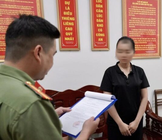 Bộ Công an đề xuất gắn vòng theo dõi người bị cấm đi khỏi nơi cư trú
