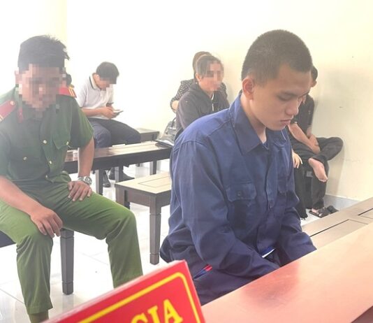 Nữ sinh treo cổ t.ự t.ử vì bạn dọa tung ảnh nhạy cảm