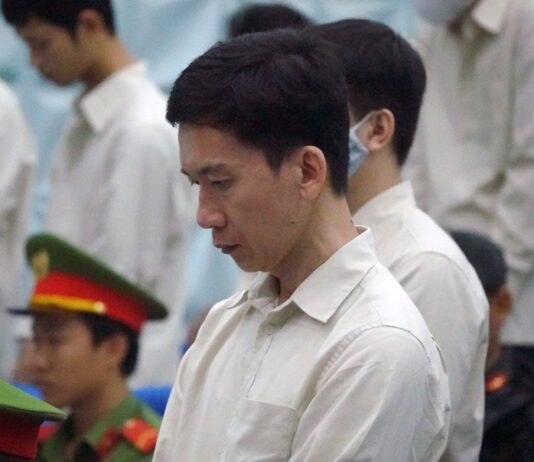 Đe dọa chặt tay chân và hàng loạt thủ đoạn của ‘tập đoàn’ đòi nợ thuê