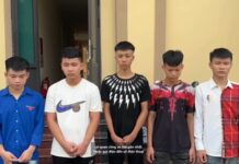 Thất tình, mang kiếm đi gây thương tích cho người đi đường