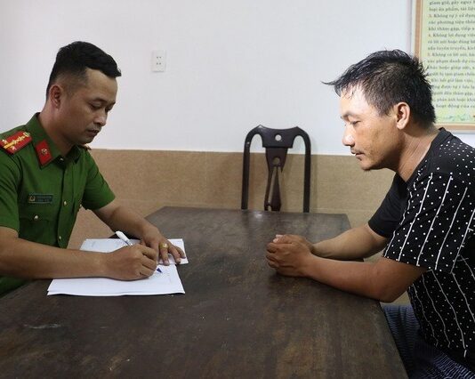 Lừa bán tượng giả cổ hình Thánh Giuse, Đức Mẹ