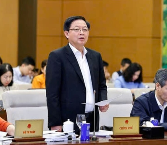 Hoàn thiện dự án luật theo hướng phân cấp mạnh, không thêm ‘giấy phép con’