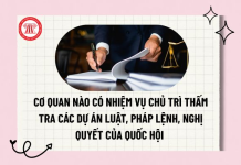 Cơ quan nào có nhiệm vụ chủ trì thấm tra các dự án luật, pháp lệnh, nghị quyết của Quốc hội thuộc lĩnh vực quốc phòng, an ninh?